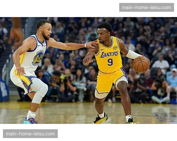 里夫斯持续爆发与布朗尼增强湖人后场深度